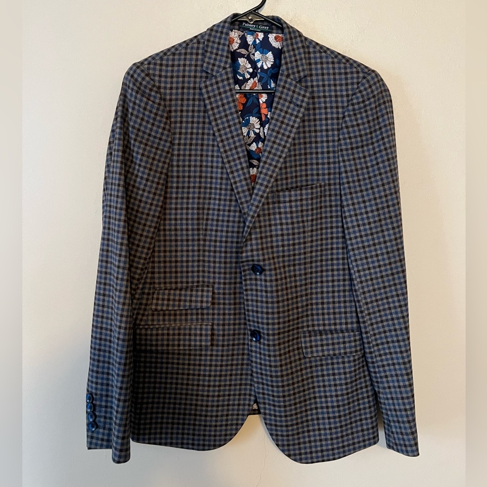 Paisley & Gray plaid jacket suit